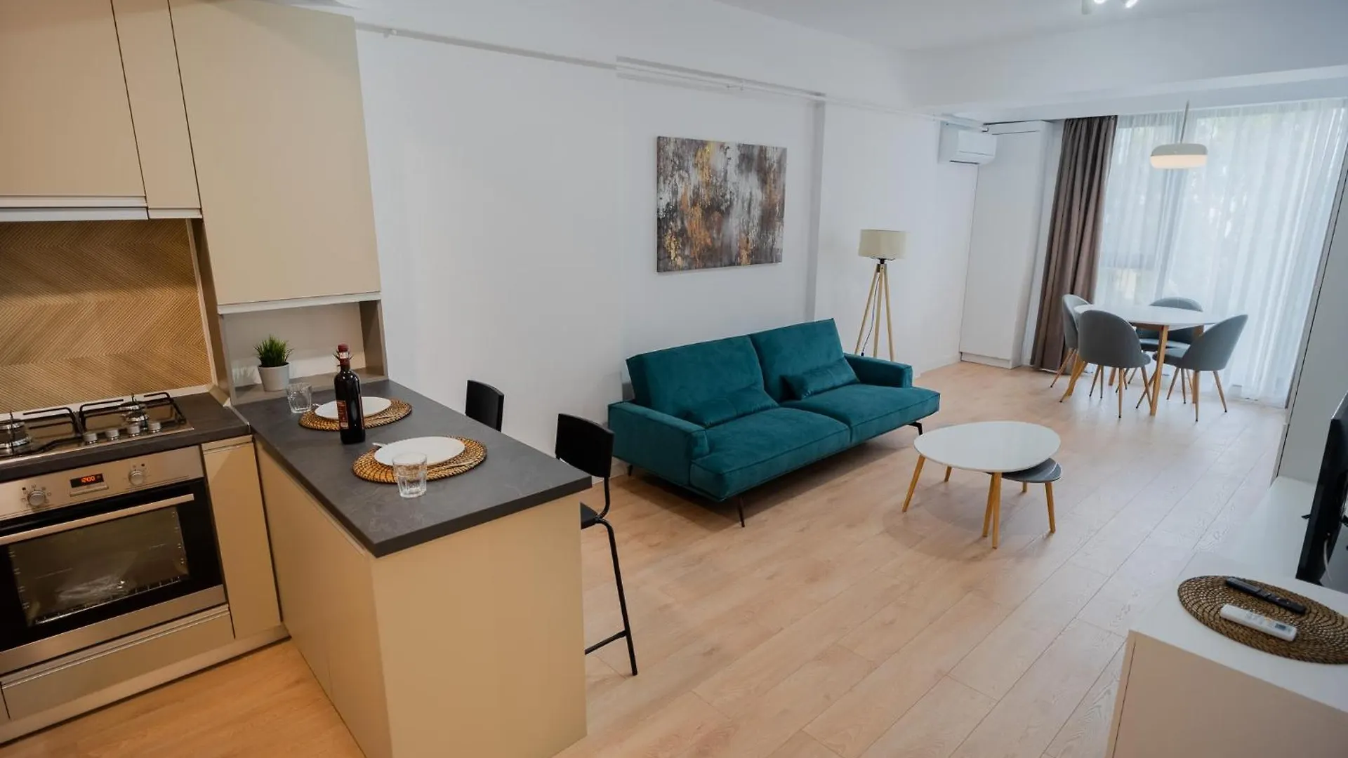 בוקרשט Amazing View Apartments - Iuliu Maniu & Politehnica Park 0*,  רומניה