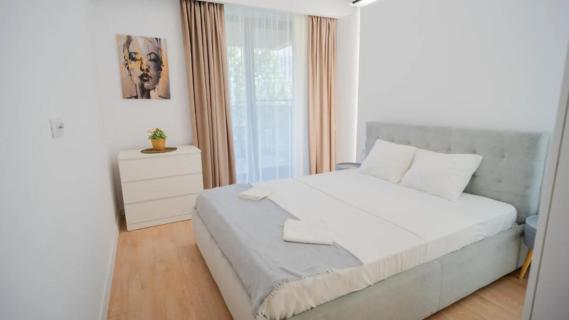 בוקרשט Amazing View Apartments - Iuliu Maniu & Politehnica Park 0*,