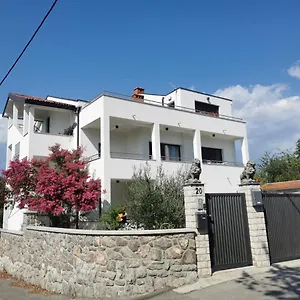 Nika , Fiume Croazia