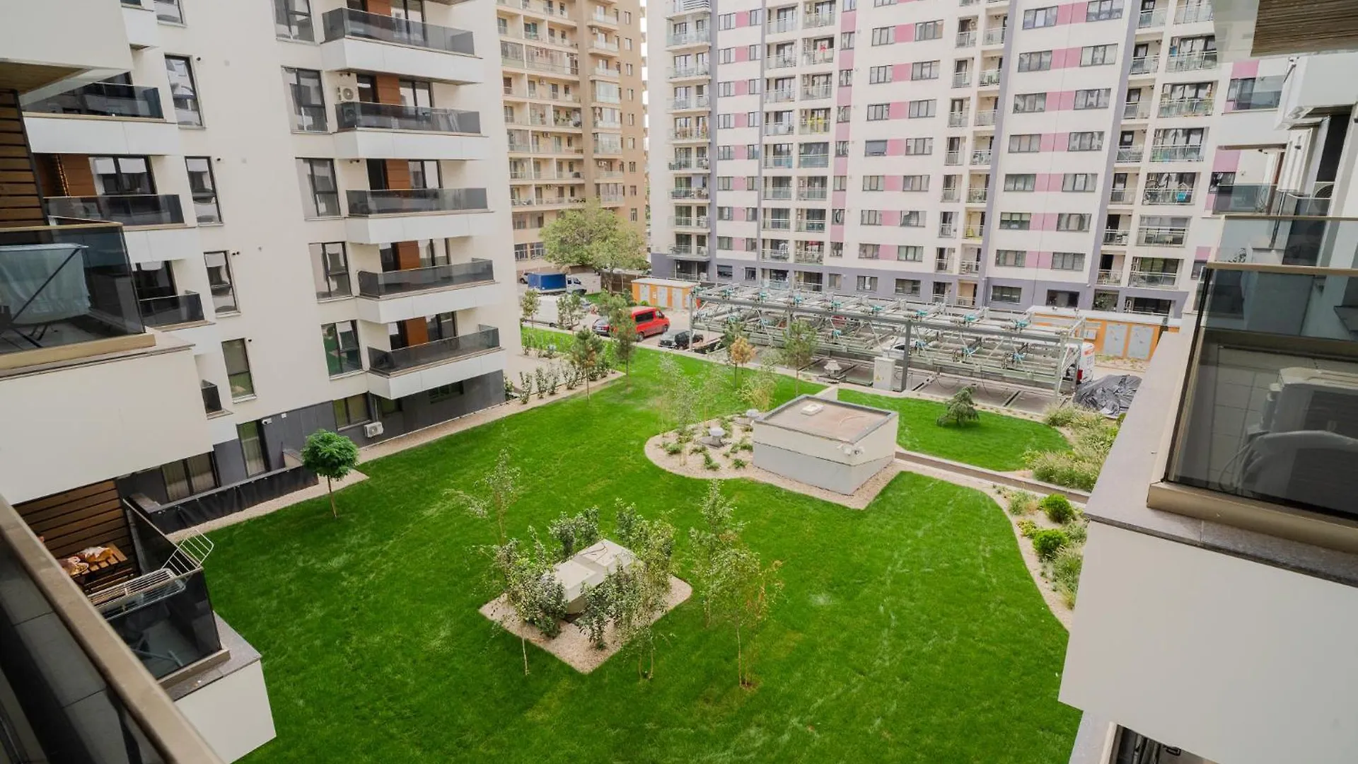 Amazing View Apartments - Iuliu Maniu & Politehnica Park Bucharest Romania