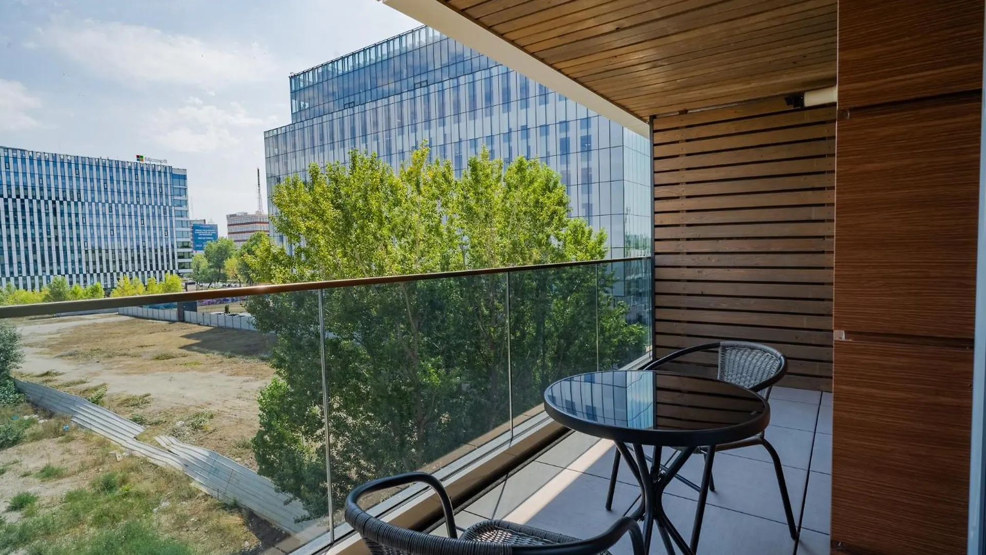 Amazing View Apartments - Iuliu Maniu & Politehnica Park Bucharest